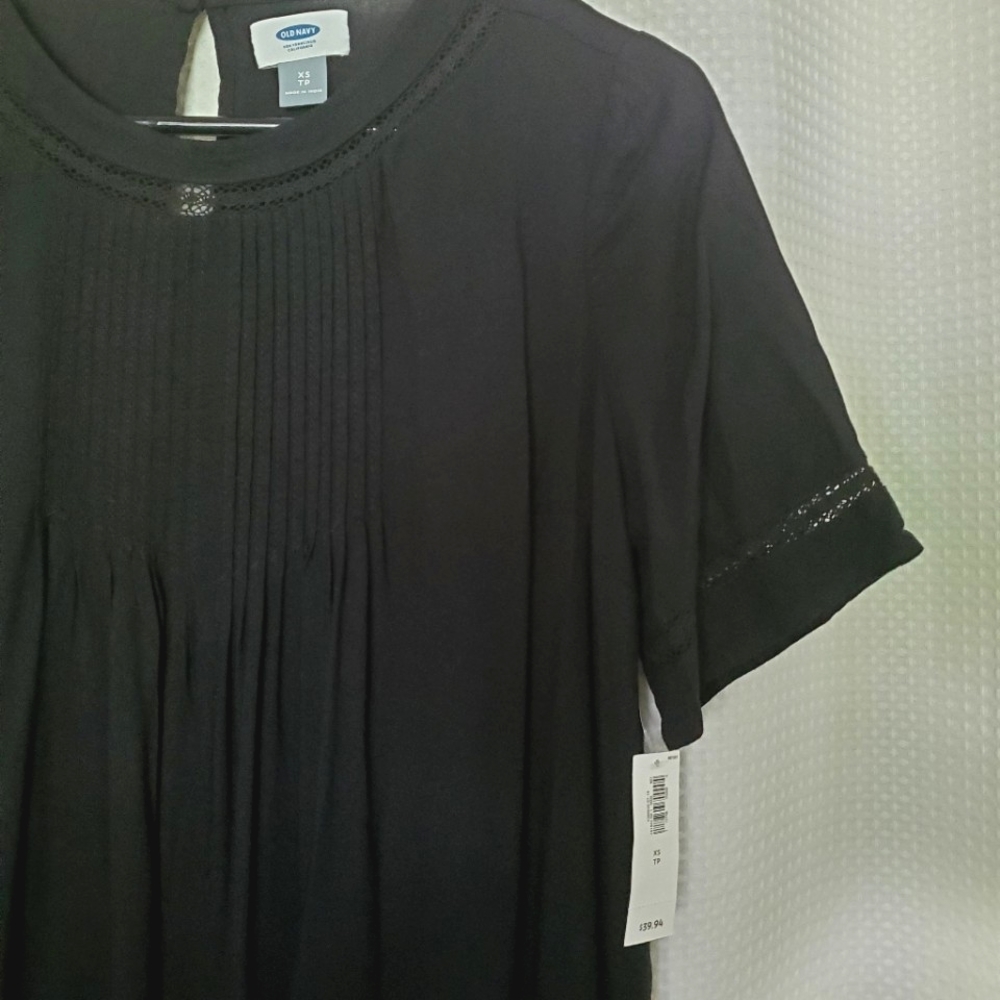 Old Navy Pintucked Short Sleeve Long Top